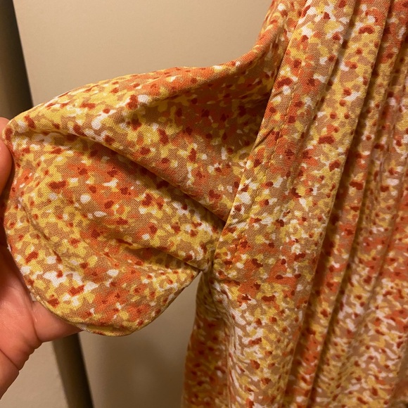 Floral Button Dress - Picture 6 of 9